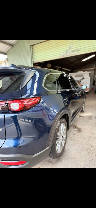 The same Mazda CX-9 clean and shining
